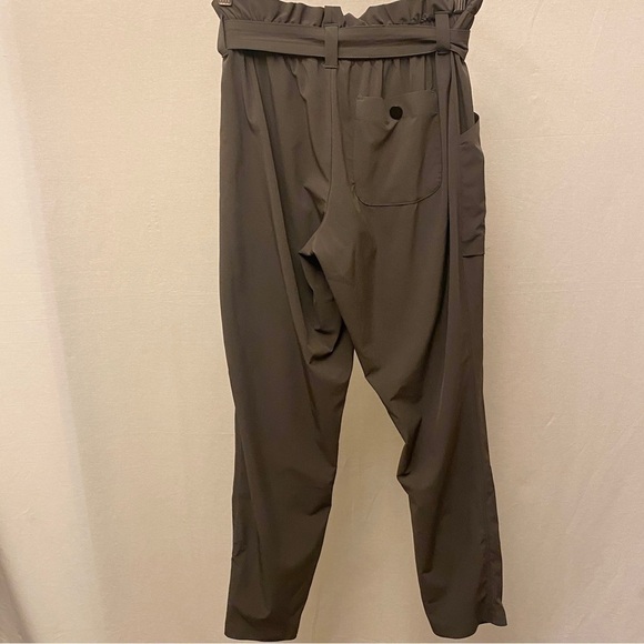Athleta 6 Skyline Paper Bag Waist Ankle Length Travel Pants Army Olive Green - Picture 14 of 15